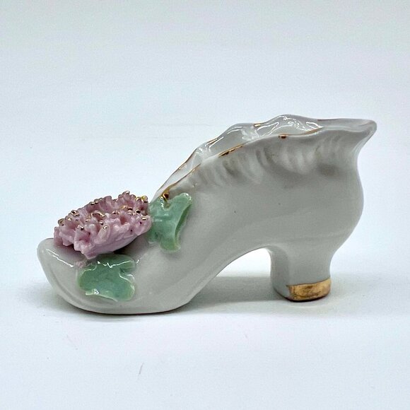 Vintage Made In Japan Porcelain Shoe Figurine Floral Gold Trim - Picture 1 of 9